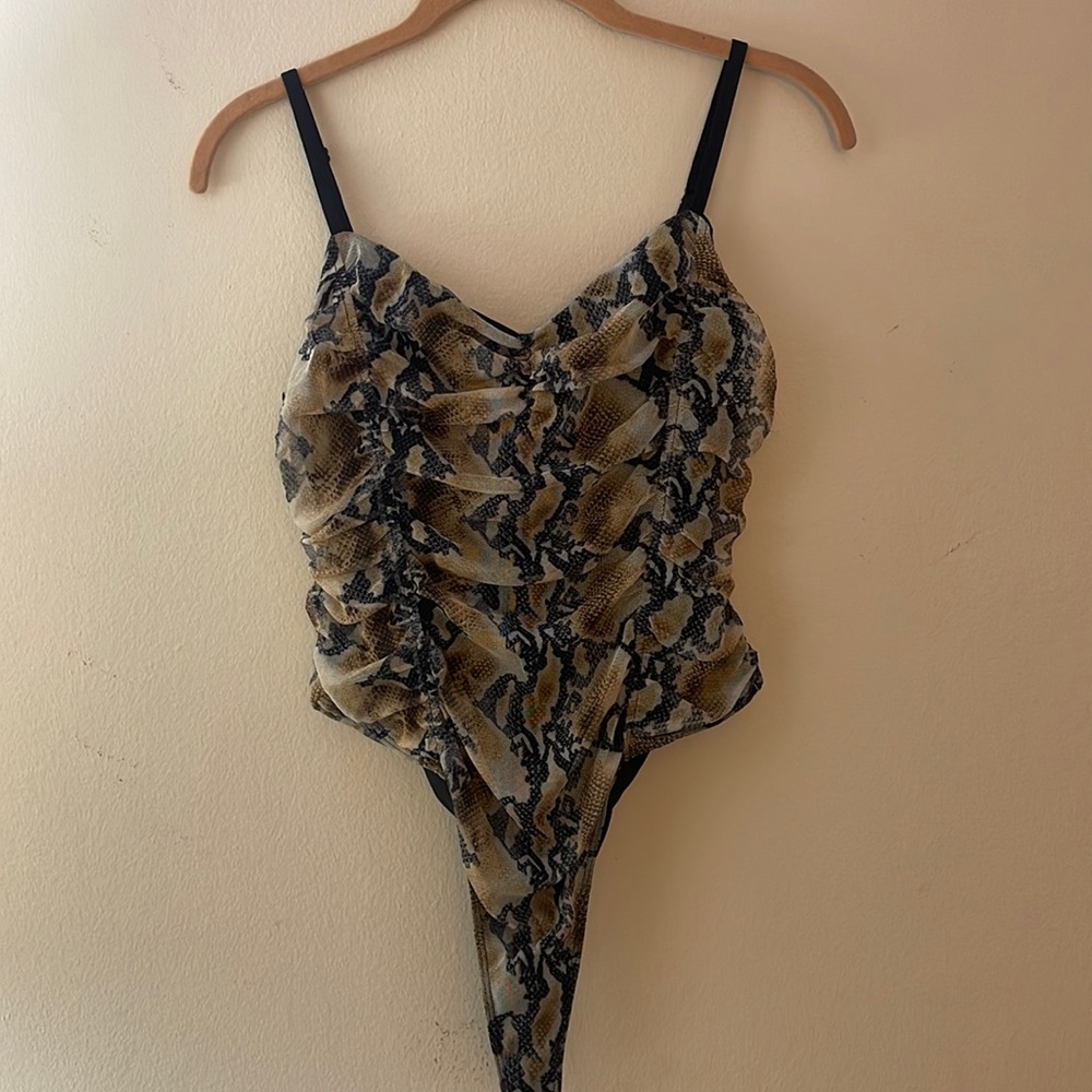 BNWT snakeskin ruched bodysuit size medium